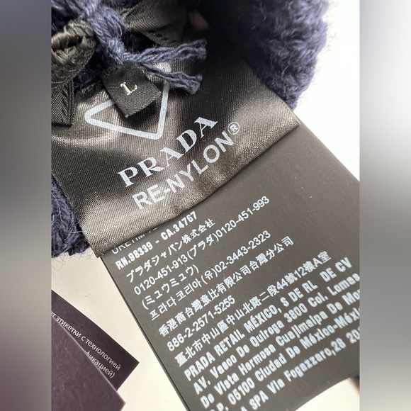 Prada Logo Pocket Knitted Gloves - Picture 3 of 4